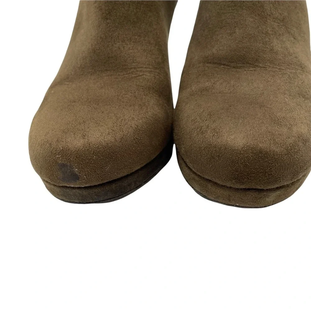 Dolcetta‎ Tracy wedge heel ankle boots booties Size 8 Olive Green